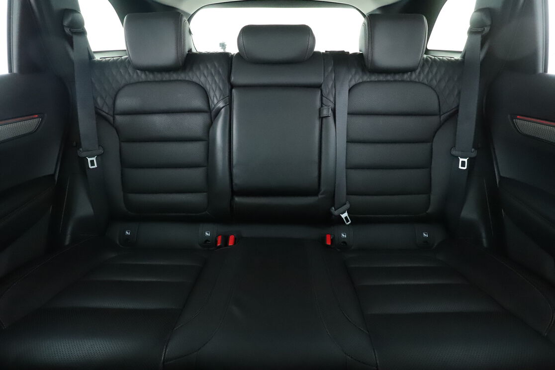 Intérieur sièges arrière depuis le côté conducteur