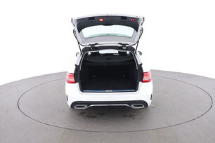 carDetails.imgAlt.interior.9