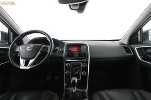 Deska rozdzielcza z tylnego siedzenia