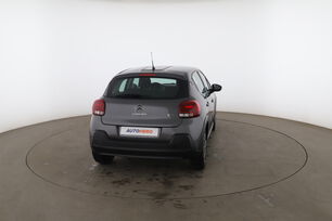 Extérieur arrière droit