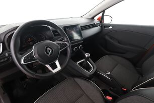 Innenraum auf der Fahrerseite 2