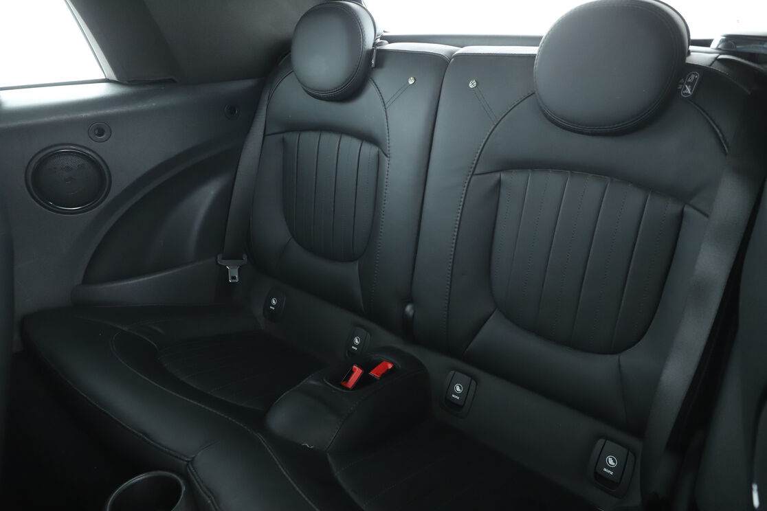 Innenraum Rücksitze Fahrerseite