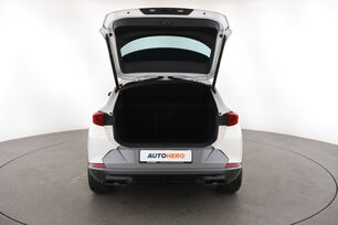 carDetails.imgAlt.interior.10