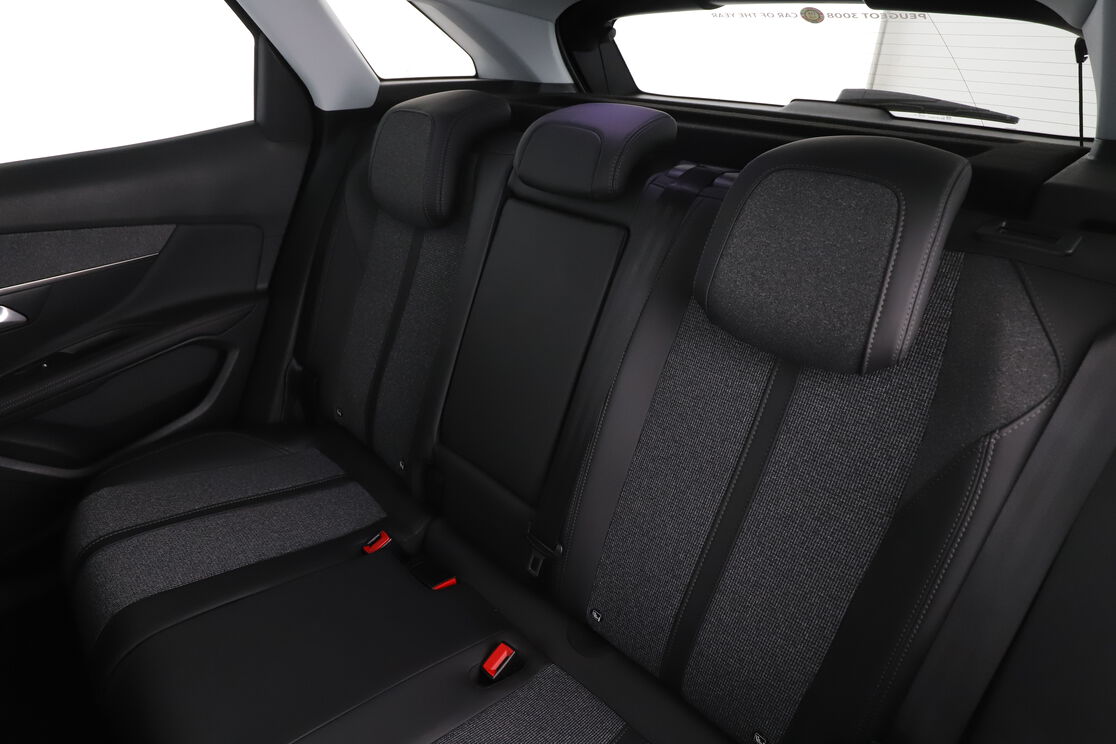 Intérieur sièges arrière depuis le côté conducteur