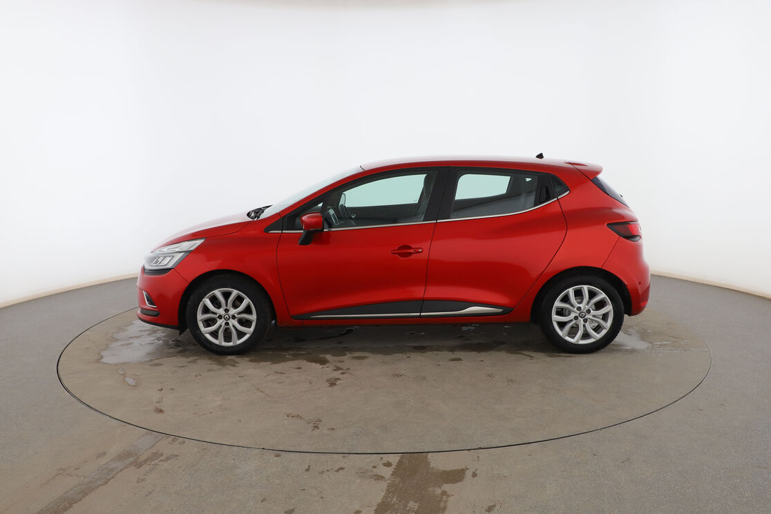 Exterior lado izquierdo