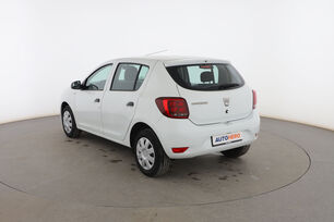 Exterior trasero izquierdo