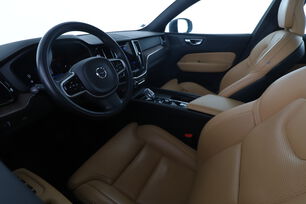 Intérieur côté conducteur 2