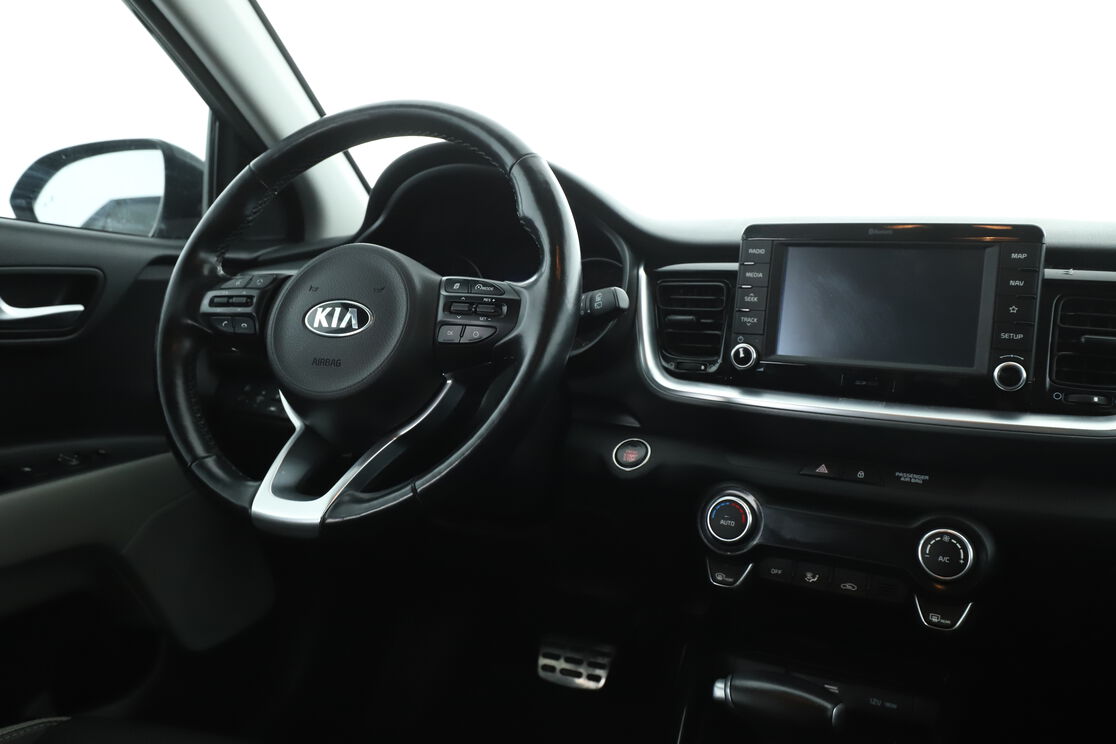 Intérieur côté conducteur depuis le siège arrière