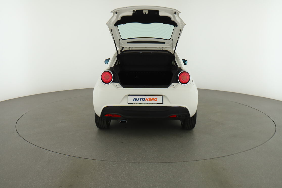 Interno bagagliaio 1