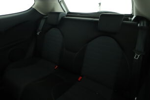 Interno sedili posteriori, dal lato guidatore