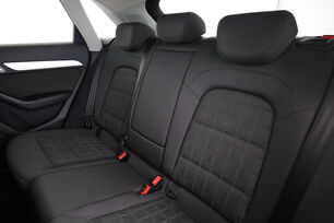 Innenraum Rücksitze Fahrerseite