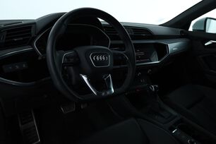 Intérieur côté conducteur 2