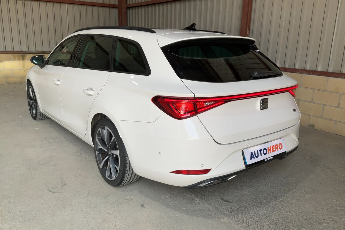 Exterior trasero izquierdo