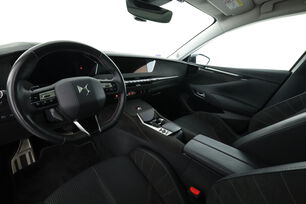 Intérieur côté conducteur 2
