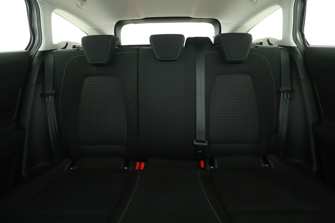 Innenraum Rücksitze Fahrerseite