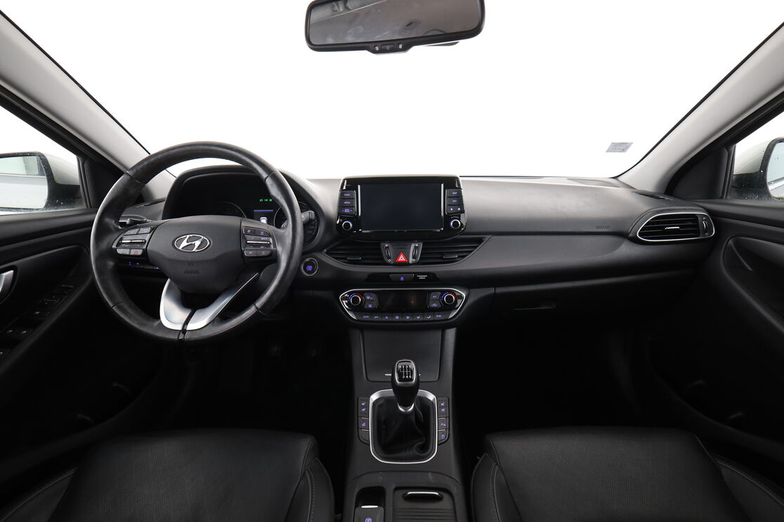 Intérieur côté conducteur 2