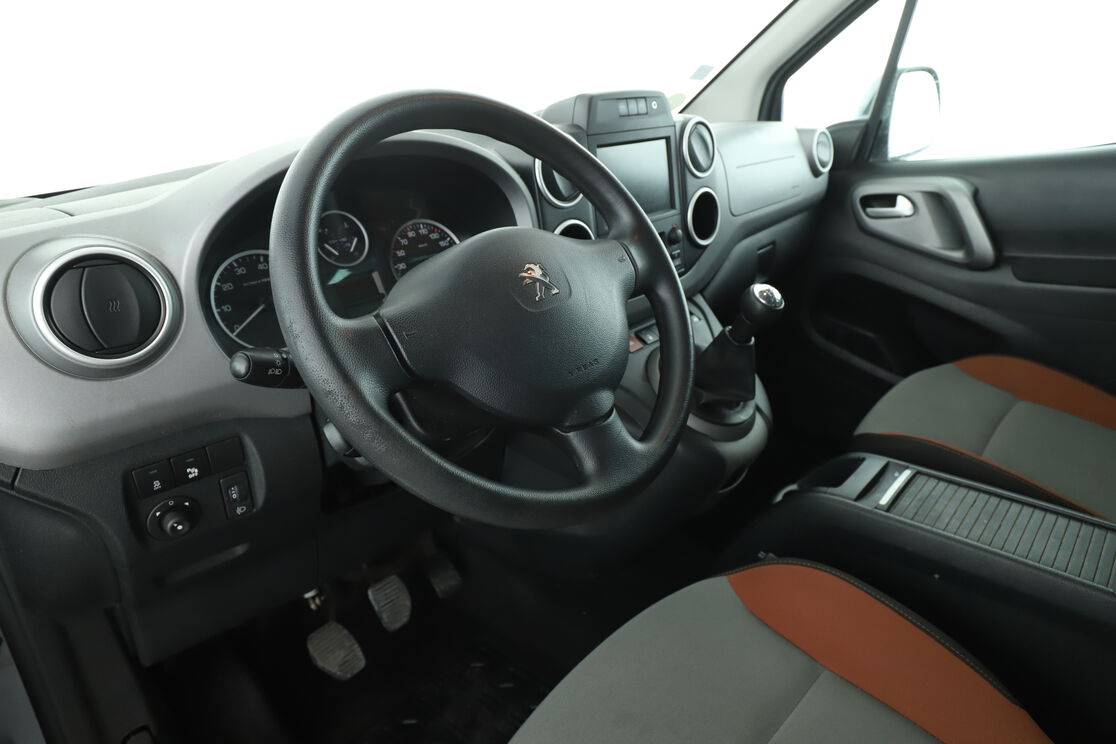 Intérieur côté conducteur 2