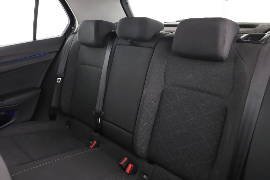 Intérieur sièges arrière depuis le côté conducteur