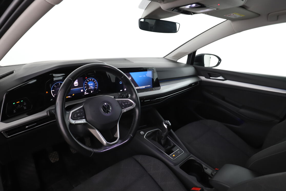 Intérieur côté conducteur 2