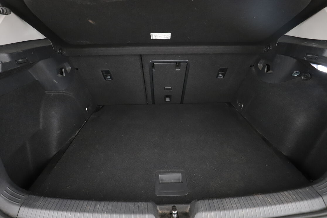 Intérieur coffre 2