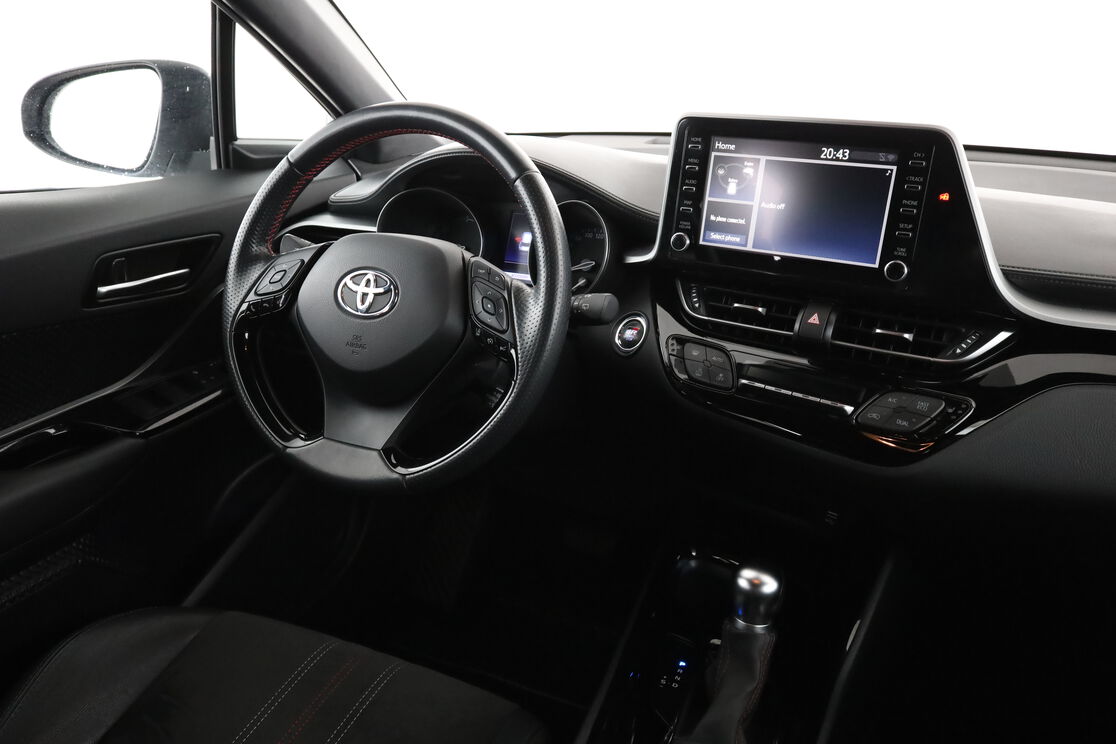 Intérieur côté conducteur depuis le siège arrière