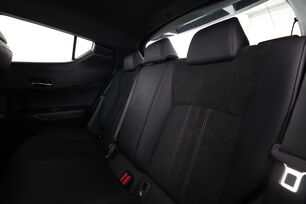 Intérieur sièges arrière depuis le côté conducteur