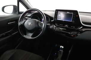 Intérieur côté conducteur depuis le siège arrière