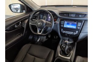 Intérieur côté conducteur depuis le siège arrière