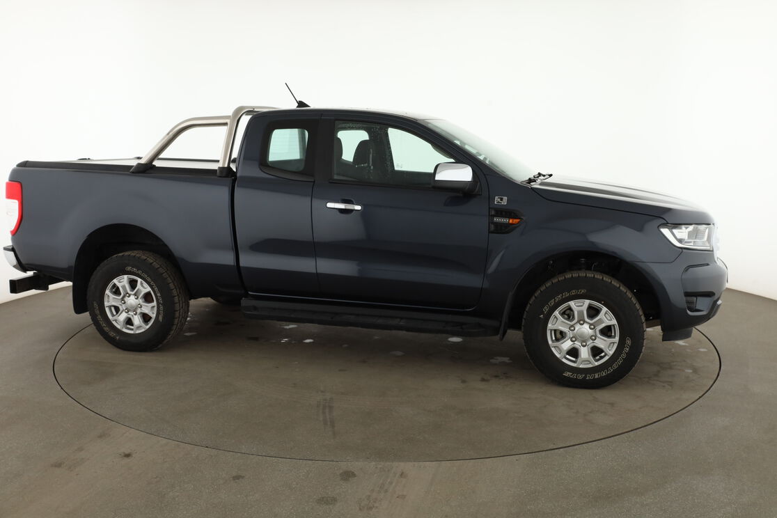 Extérieur côté droit