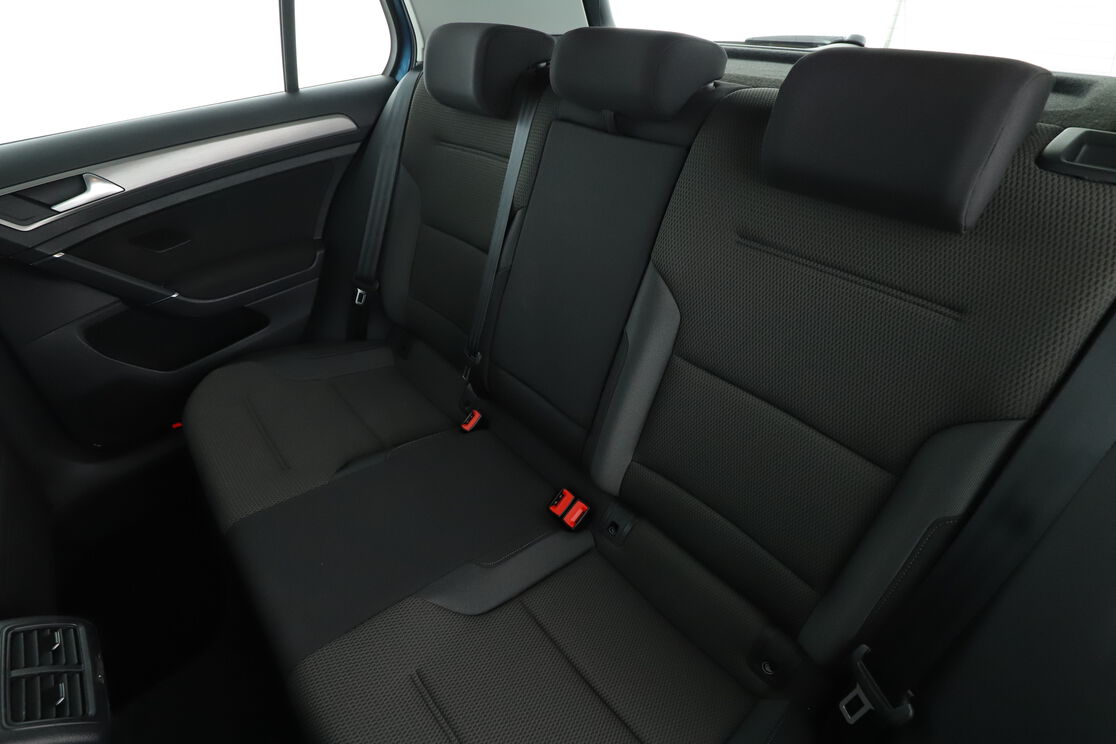 Innenraum Rücksitze Fahrerseite