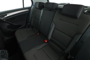 Innenraum Rücksitze Fahrerseite