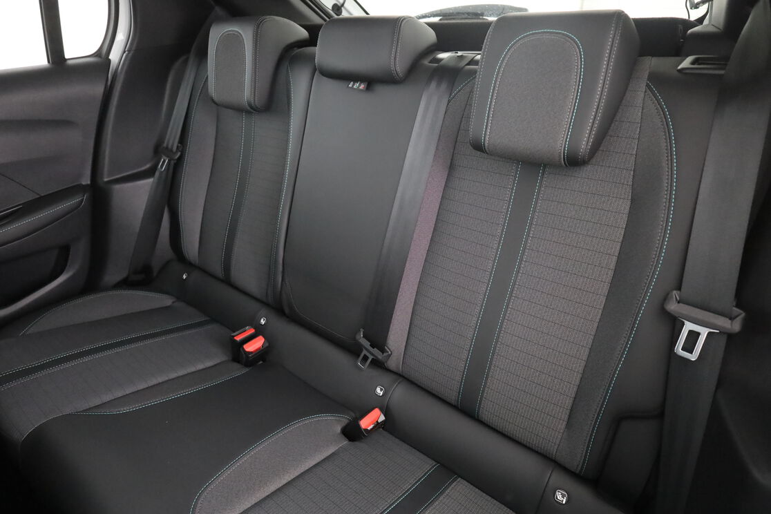 Intérieur sièges arrière depuis le côté conducteur
