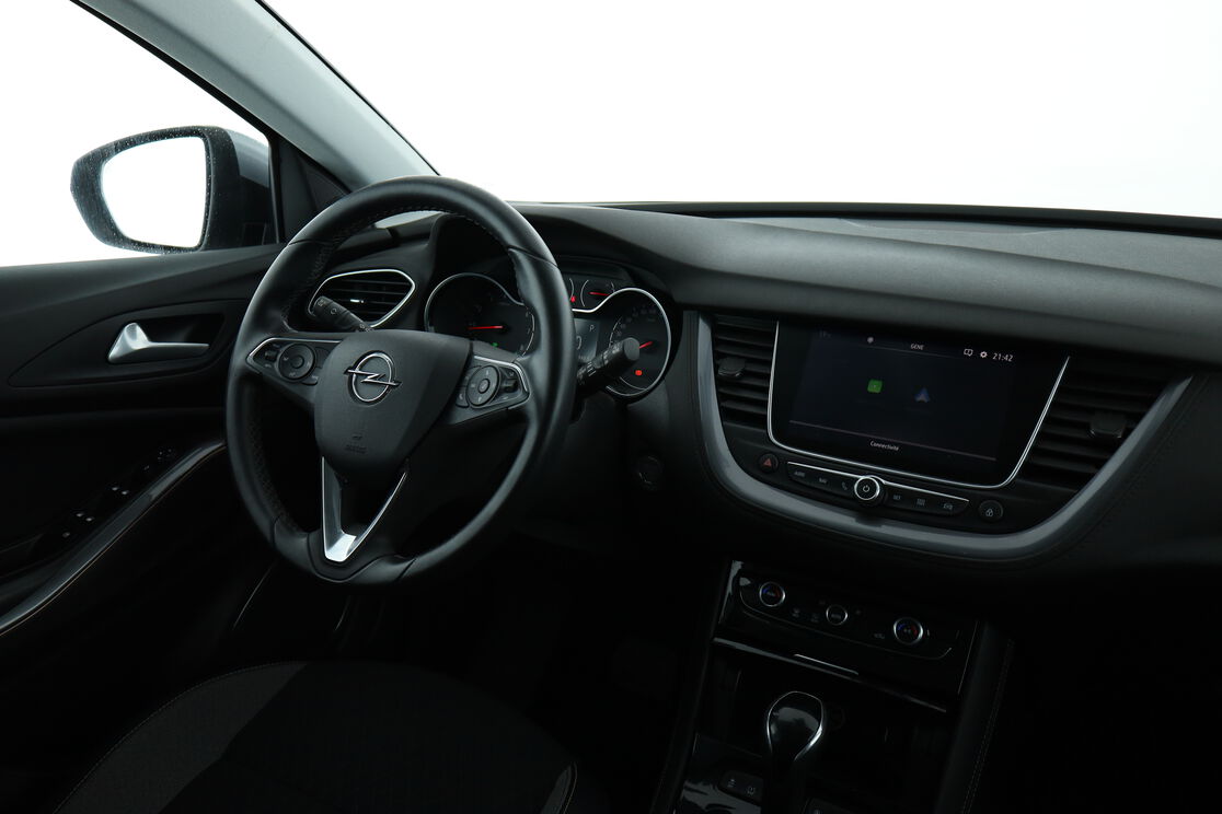 Intérieur côté conducteur depuis le siège arrière
