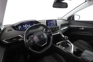 Intérieur côté conducteur 2