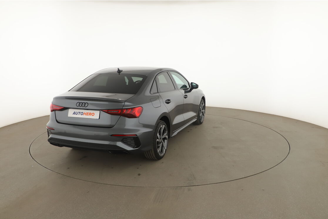 Extérieur arrière droit