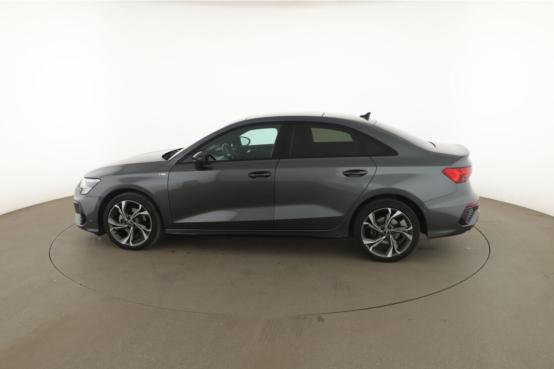 Extérieur côté gauche