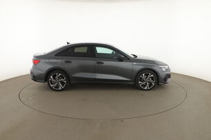 Extérieur côté droit