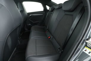 Intérieur sièges arrière depuis le côté conducteur