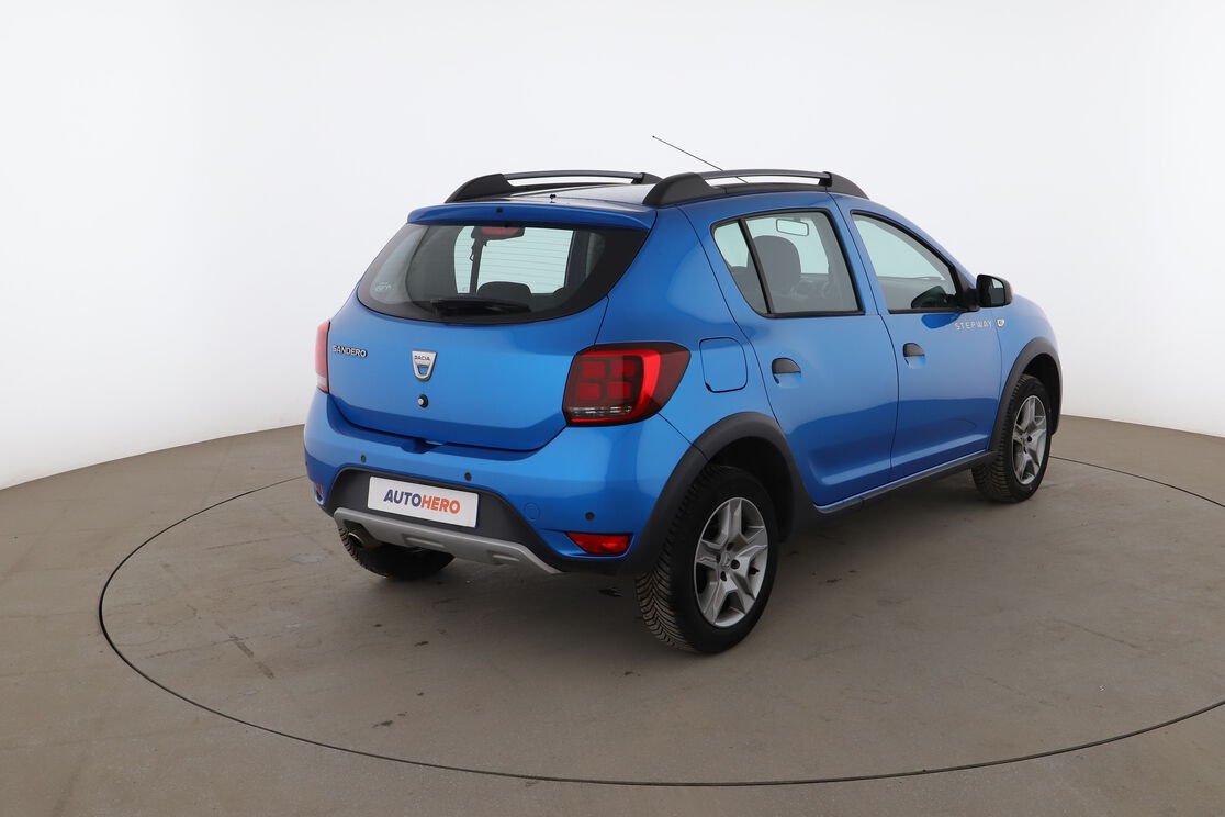 ➭ Neuf et occasion Dacia Sandero Ii Stepway Etageres Coffre