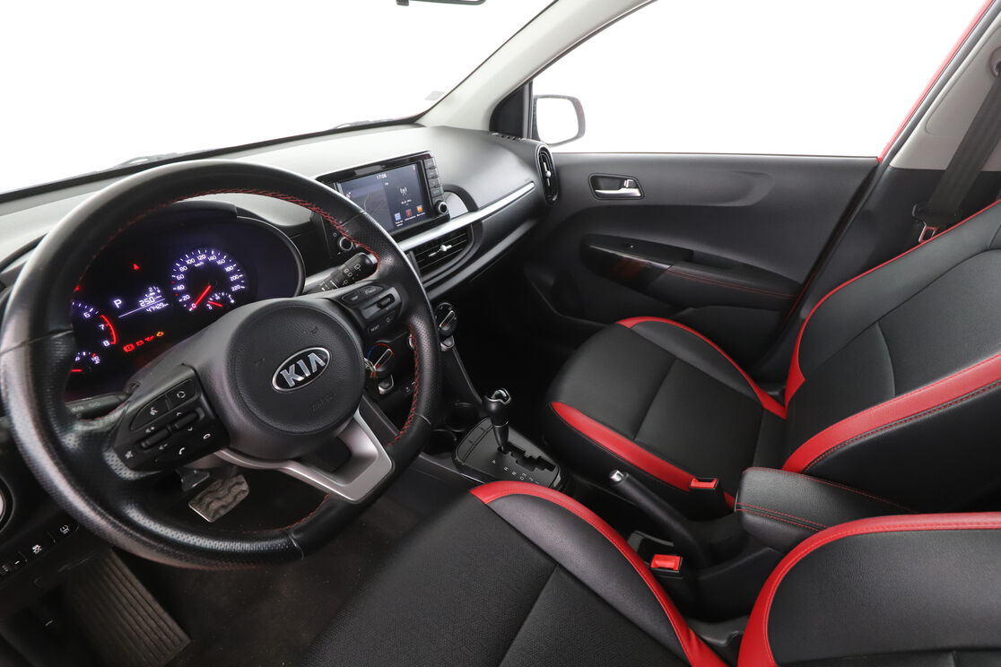 Intérieur côté conducteur 2