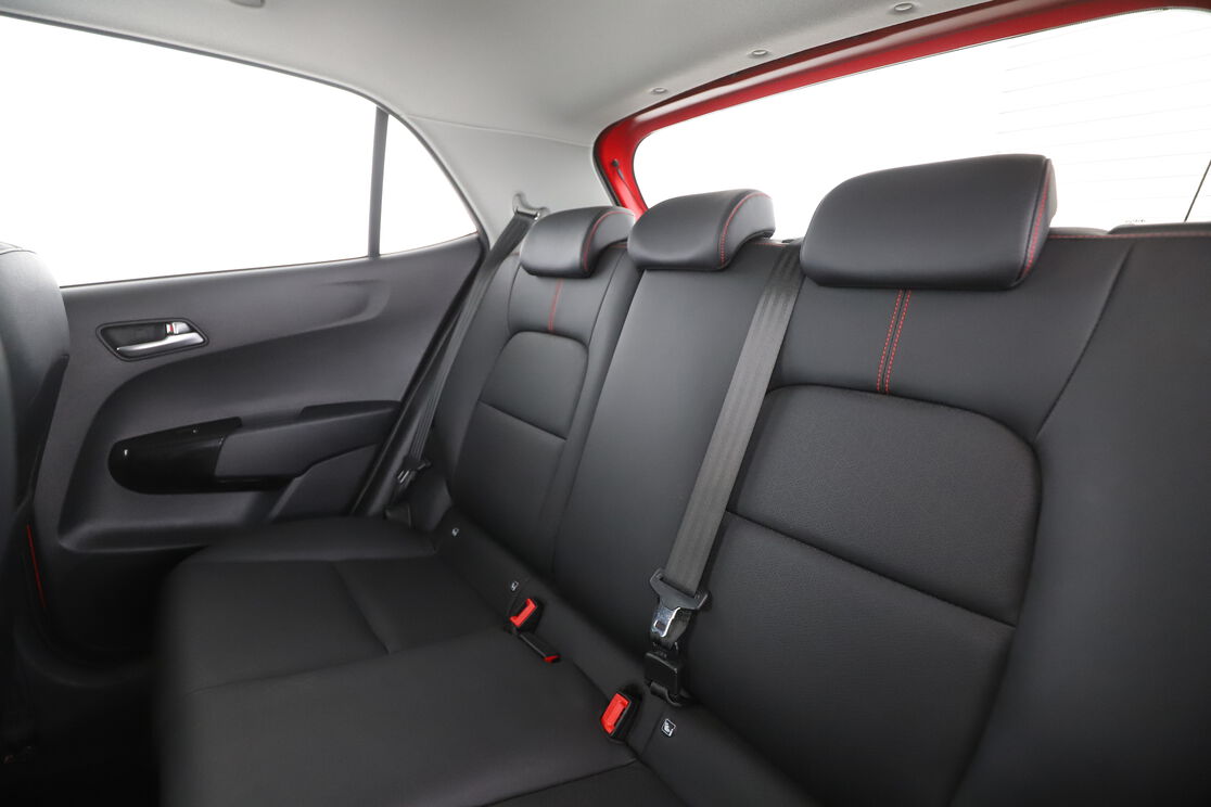 Intérieur sièges arrière depuis le côté conducteur