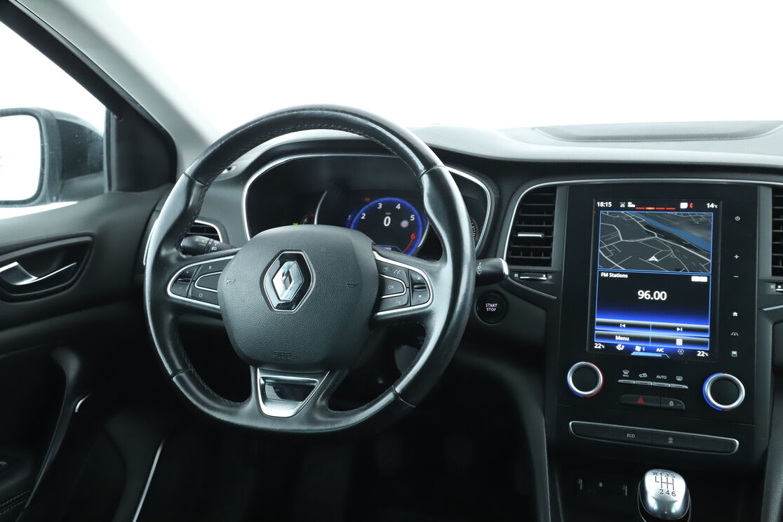 Intérieur côté conducteur depuis le siège arrière