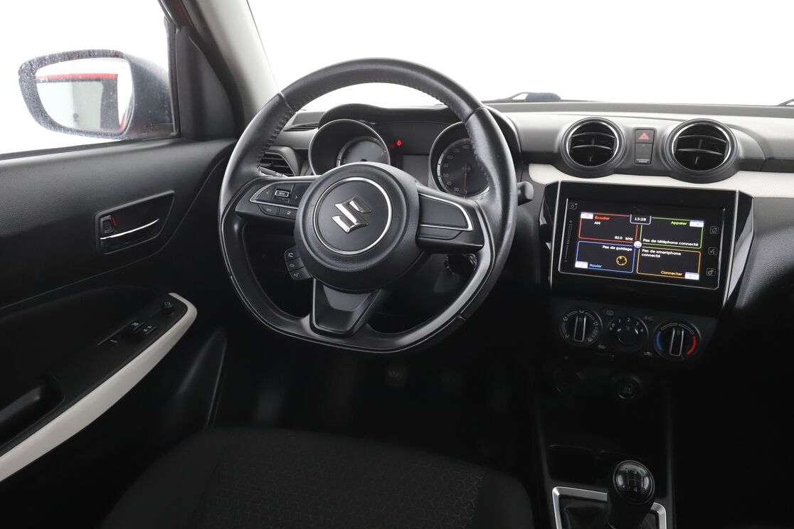 Intérieur côté conducteur depuis le siège arrière