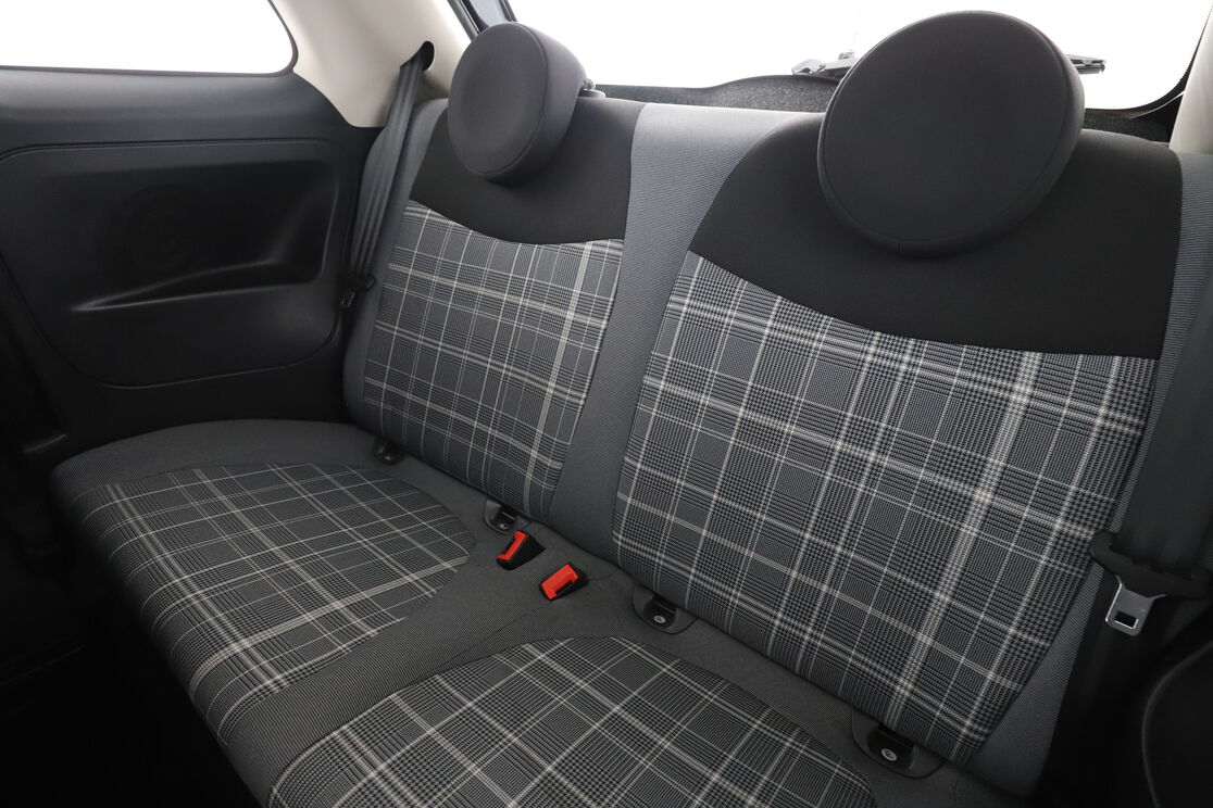 Interno sedili posteriori