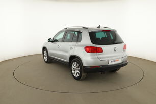 Extérieur arrière gauche