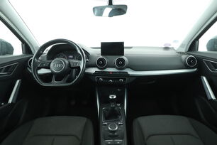 Intérieur avant de l'habitacle depuis le siège arrière