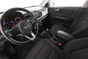Intérieur côté conducteur 2