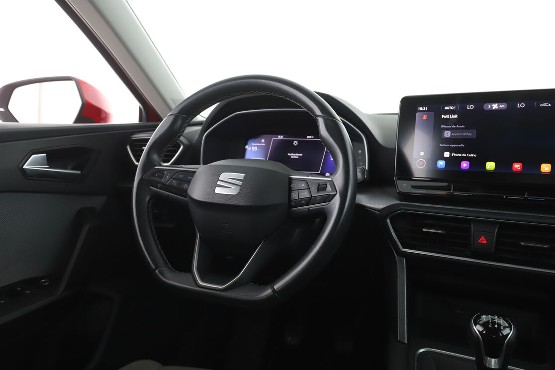 Intérieur côté conducteur depuis le siège arrière