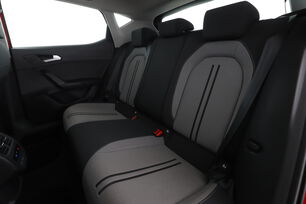 Intérieur sièges arrière depuis le côté conducteur