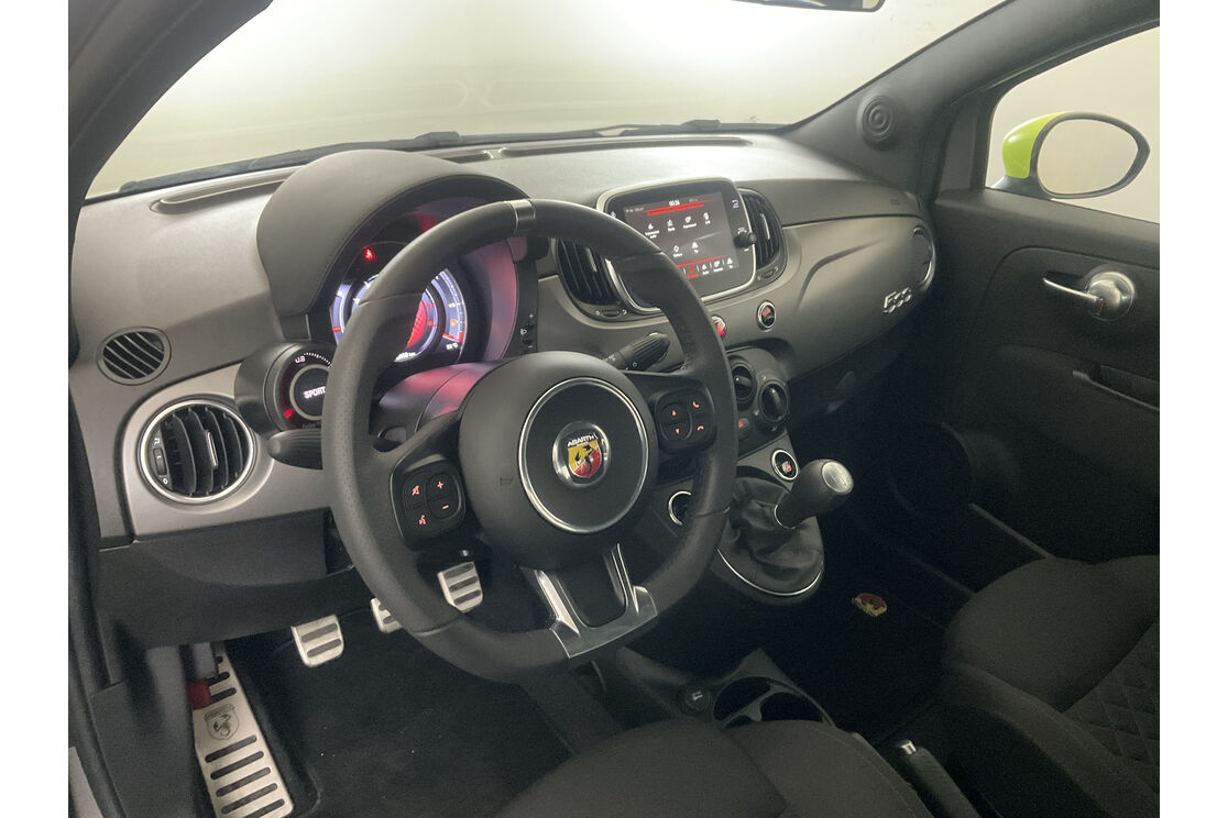 Interno lato guidatore 2